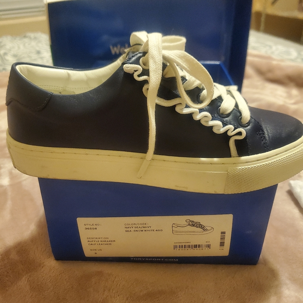 Tory burch ruffle sneaker